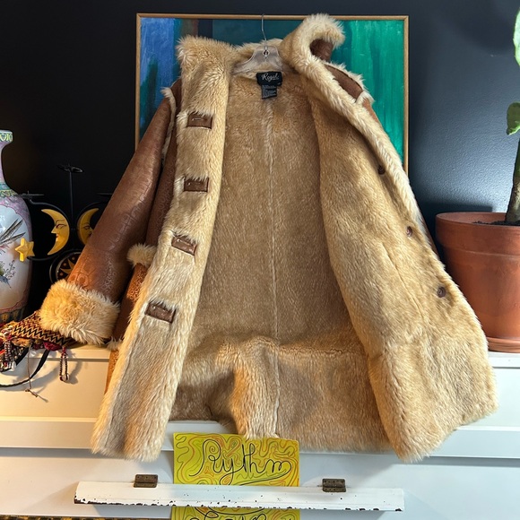 Regal Women's Faux Fur Trench Coat in Tan Small - Picture 2 of 16